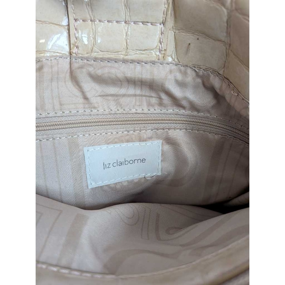Liz Claiborne Cream Crocodile Embossed Patent Leather Shoulder Handbag - Picture 10 of 11